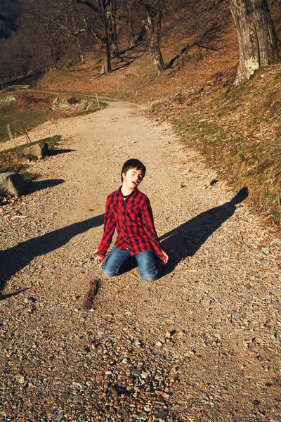 Kid at winter sunny day — Stock Photo, Image