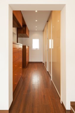 Modern ev iç, koridor