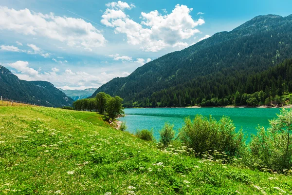 Liggande bergsutsikt — Stockfoto