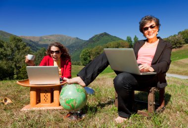 doğada çalışma iş kadınları