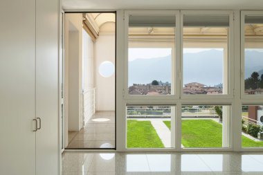 windows ile geniş oda