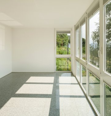 İç, windows ile geniş oda