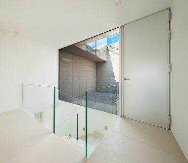 Modern bir evin iç, giriş