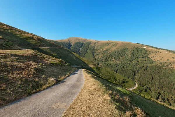 Paisagem montanhosa suíça — Fotografia de Stock