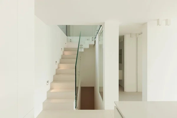 現代の家の階段 — ストック写真