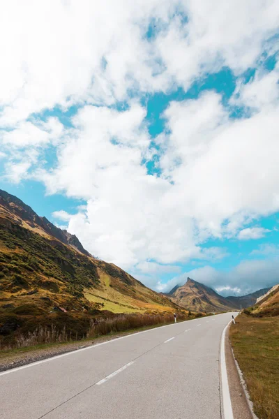 Passo alpino, strada — Foto Stock