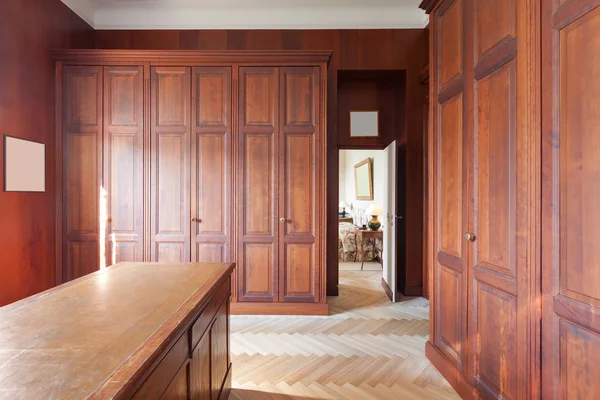 Interior, old wardrobes — Stock Photo, Image