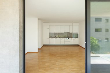 Boş oturma odası ile mutfak