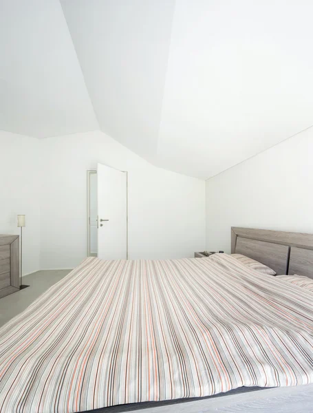 Intérieur, maison moderne, chambre à coucher — Photo