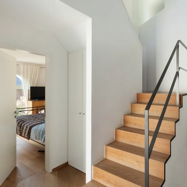 Escalera de loft moderno — Foto de Stock