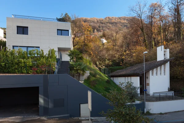 Huis uitzicht vanaf de straat — Stockfoto