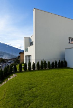 modern beyaz ev