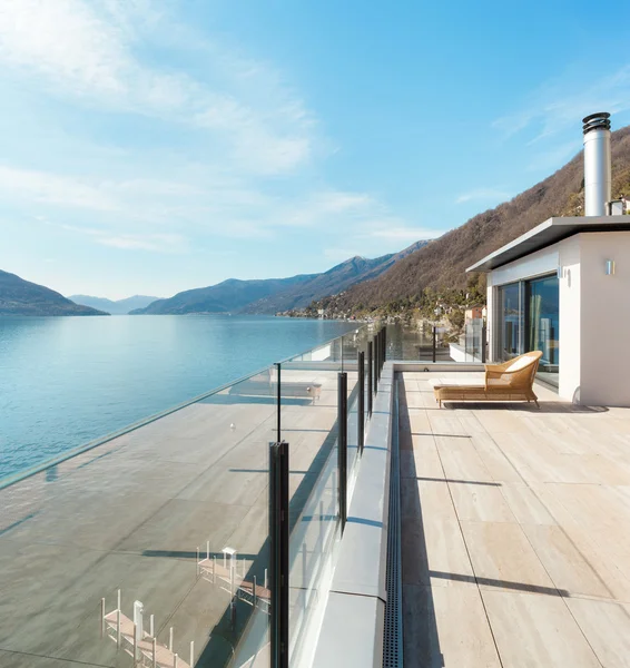 Arquitectura moderna, hermosa terraza — Foto de Stock