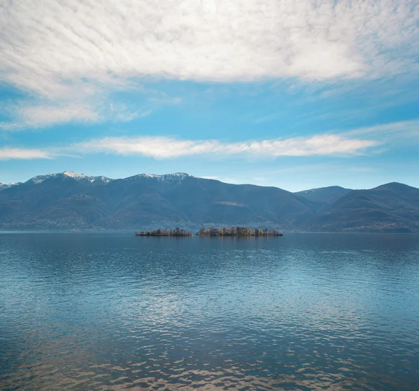 Bella vista sul lago di Locarno — Foto Stock