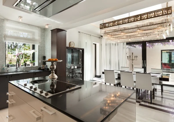 Beautiful kitchen of a luxury apartment — Stock Photo, Image