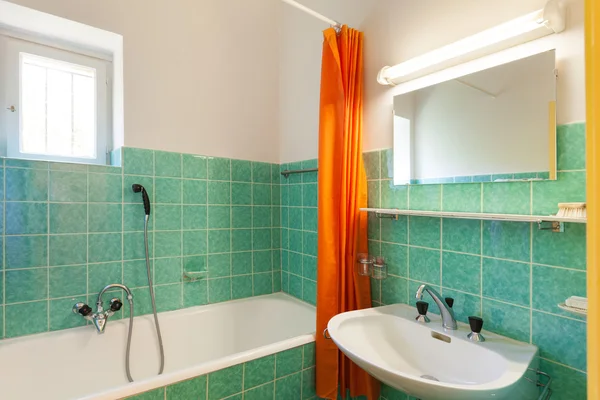 Casa, cuarto de baño doméstico —  Fotos de Stock