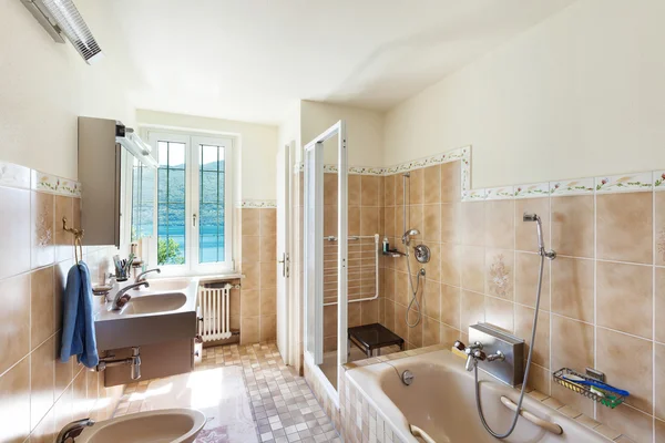 Interno, bel bagno — Foto Stock