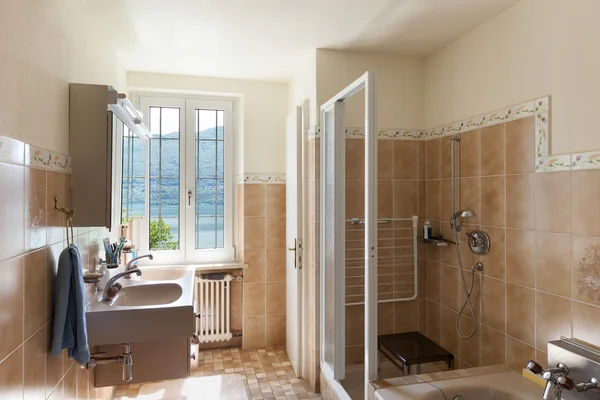 Interior, casa de banho agradável — Fotografia de Stock