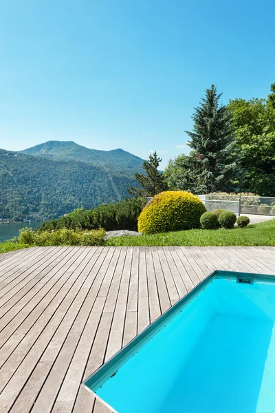 Villa con piscina — Foto Stock