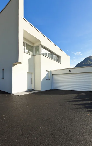 Moderne witte huis — Stockfoto