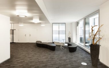 modern Binası salonunda