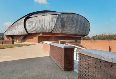 Mimari, oditoryum dış