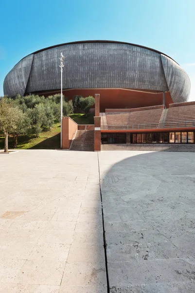 Arquitectura, exterior del auditorio — Foto de Stock