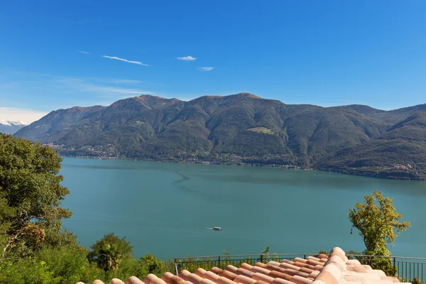 Prachtig uitzicht over het Lago Maggiore — Stockfoto