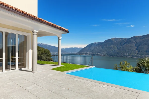 Terrasse eines Hauses, Außenbereich — Stockfoto