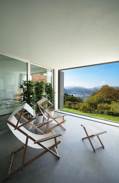 Interni, balcone con vista lago — Foto Stock