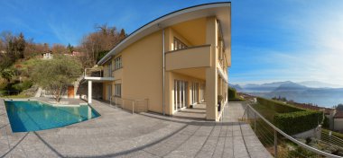 Havuzlu modern bina