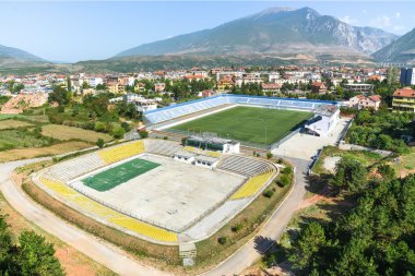 Dağlarda küçük bir kasabasında Spor Stadyumu
