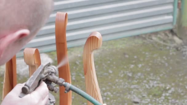 Charpentier couvre tabouret par laque — Video