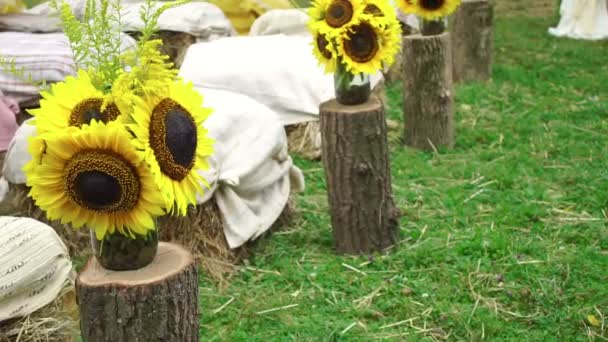 Весільна флористика в сільському стилі — стокове відео