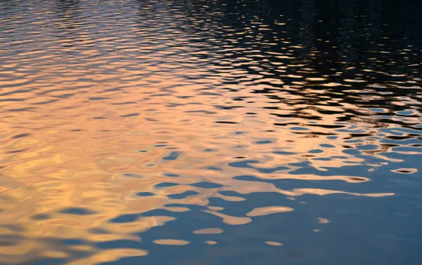 Luz Del Atardecer Agua Del Lago — Foto de Stock