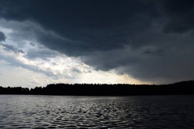 İklim değişikliği fenomeni güçlü fırtına