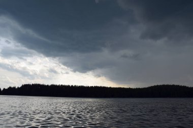 İklim değişikliği fenomeni güçlü fırtına