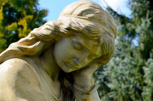 Angel monument — Stock Photo, Image