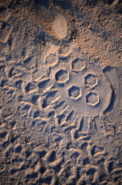 Huellas en la arena — Foto de Stock