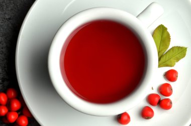 sonbahar dekorasyonları ile bitkisel çay