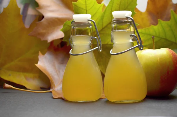 Apple cider vinegret — Stock Photo, Image