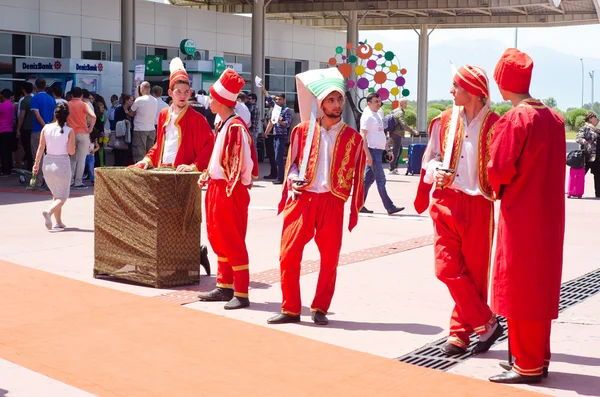 El aeropuerto internacional de Antalya da la bienvenida a los visitantes de Expo 2016 — Foto de Stock
