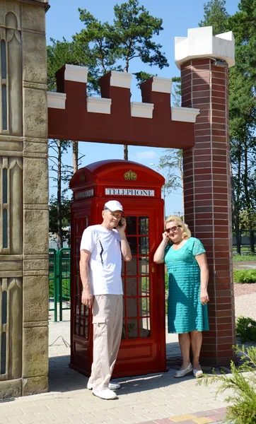 Feliz pareja mayor sonriendo — Foto de Stock