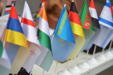 Uluslararası bayrakları. Bayrakların farklı türleri koleksiyonunu