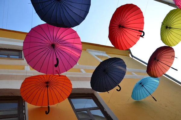 Paraguas de colores brillantes —  Fotos de Stock