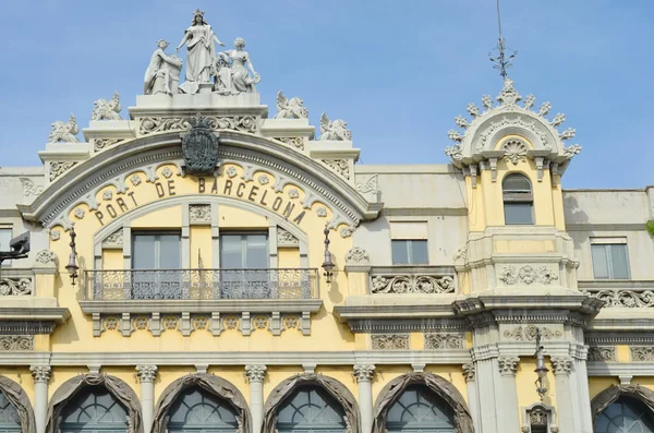 Bağlantı noktası de Barcelona Barcelona bina. İspanya. — Stok fotoğraf