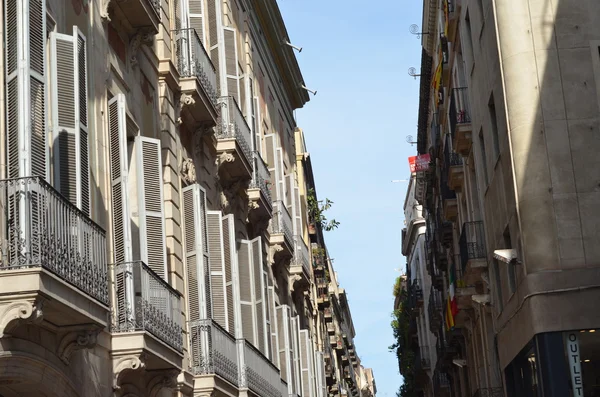 Punto di riferimento di Barcellona - La Rambla street — Foto Stock