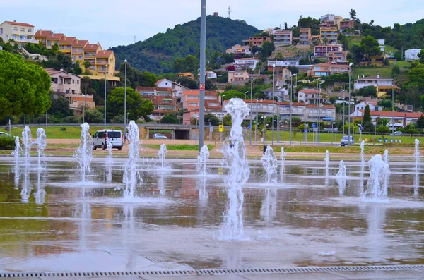 Salpicos de água da fonte — Fotografia de Stock