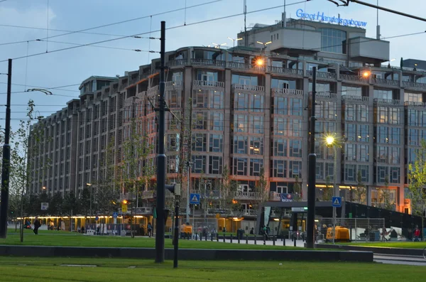 Futuristiska buidings i Rotterdam, Nederländerna — Stockfoto