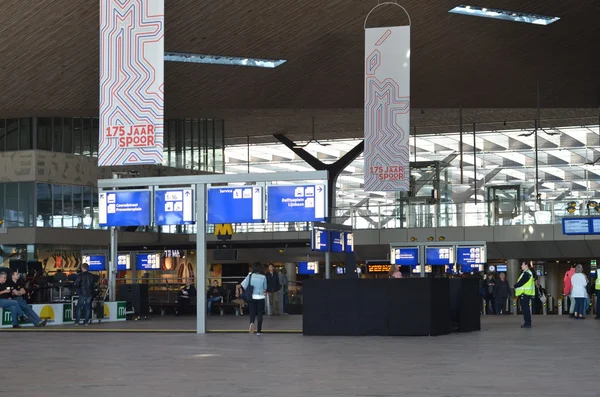 Rotterdam Central Station, Países Bajos — Foto de Stock